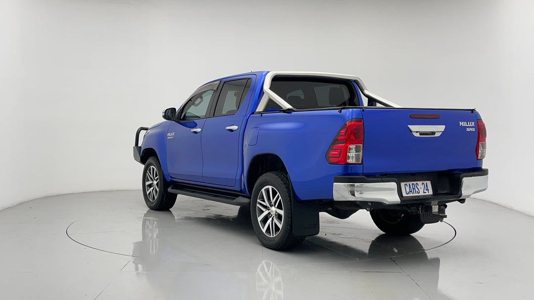 Left Back Diagonal (45- Degree) View