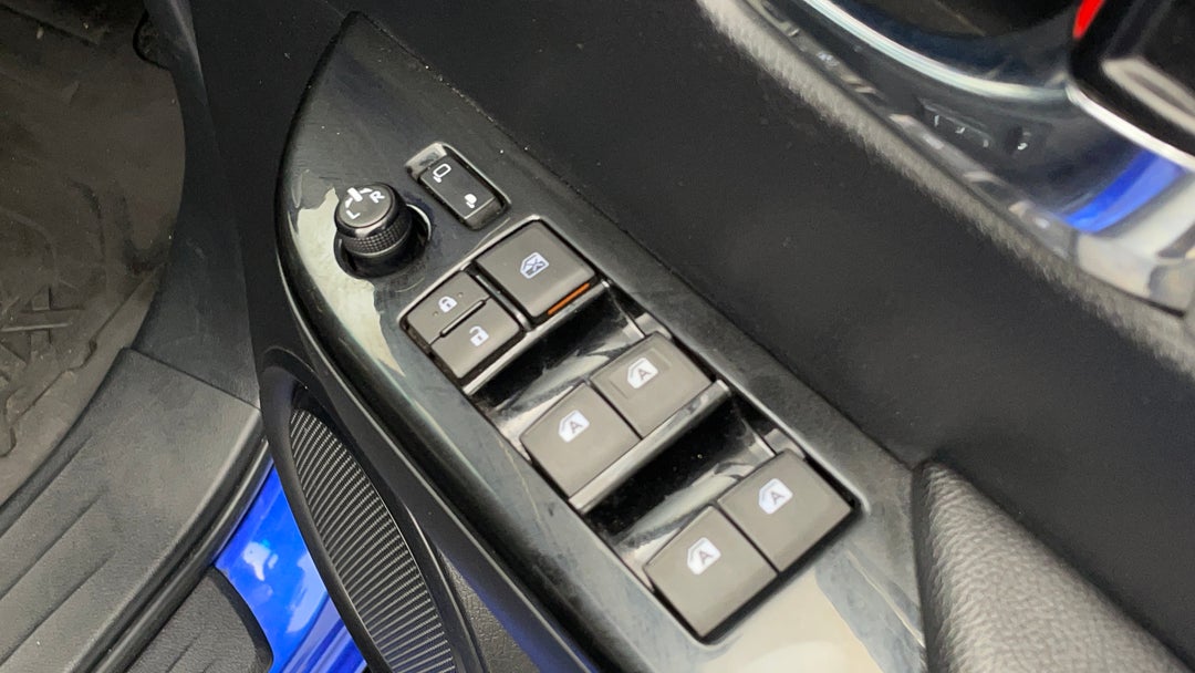 Drivers Side Door Panel Controls