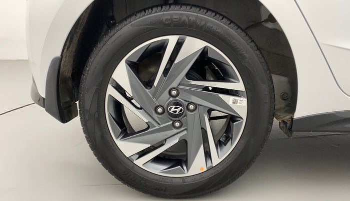 2023 Hyundai NEW I20 ASTA 1.2 MT, Petrol, Manual, 4,162 km, Right Rear Wheel