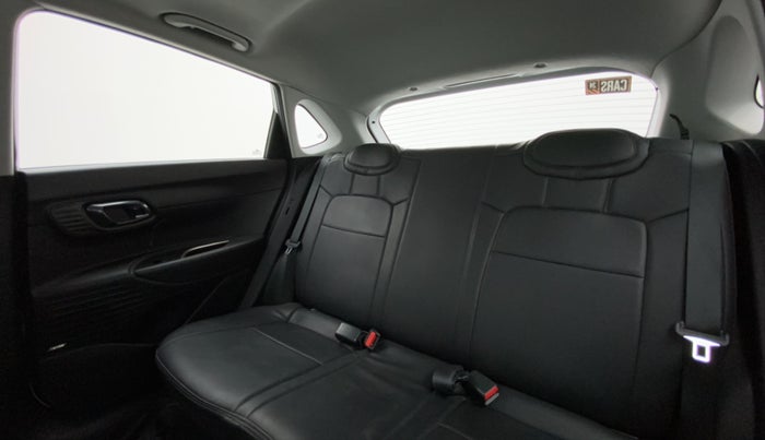 2023 Hyundai NEW I20 ASTA 1.2 MT, Petrol, Manual, 4,162 km, Right Side Rear Door Cabin