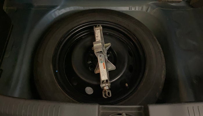 2017 Maruti IGNIS ALPHA 1.2 AMT, Petrol, Automatic, 1,03,150 km, Dicky (Boot door) - Tool missing