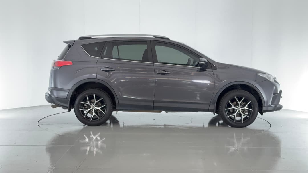 2017 Toyota RAV4 Gxl (4x4), Automatic, 121613 km, Right Side View