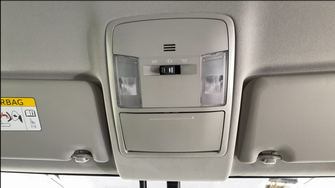 2017 Toyota RAV4 Gxl (4x4), Automatic, 121613 km, On-Roof Controls/Sunglass holder