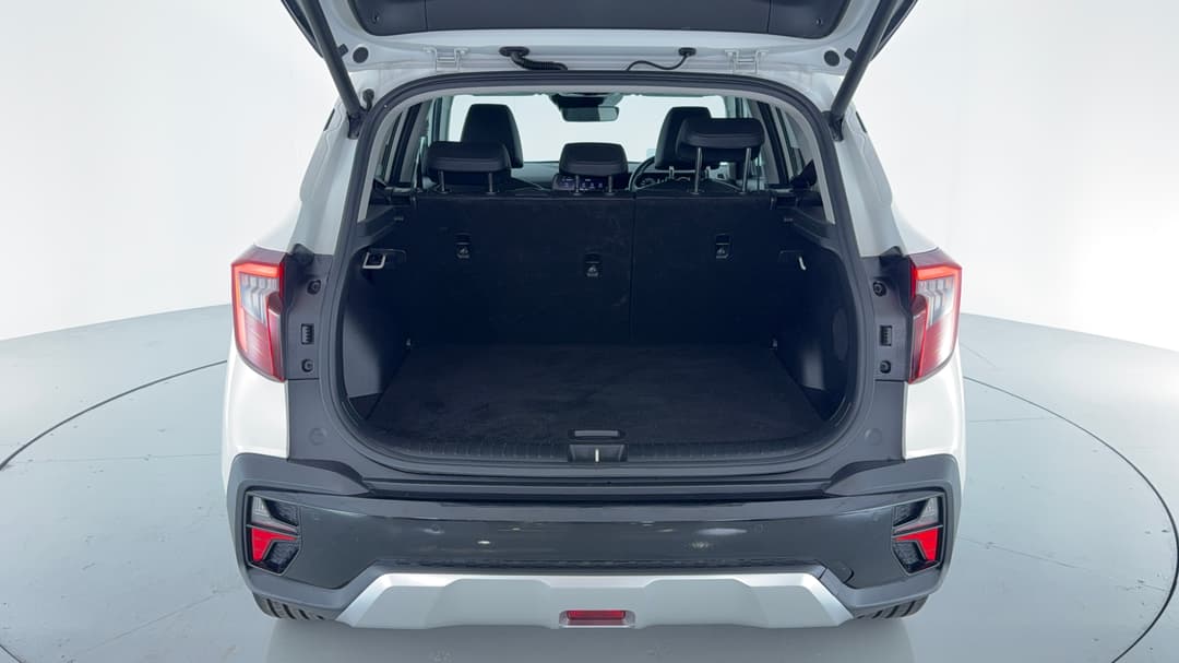 2023 Kia Seltos Gt-line (AWD) (sunroof), Automatic, 37043 km, Boot Inside View