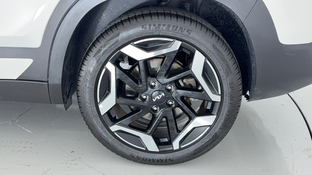 2023 Kia Seltos Gt-line (AWD) (sunroof), Automatic, 37043 km, Left Rear Wheel