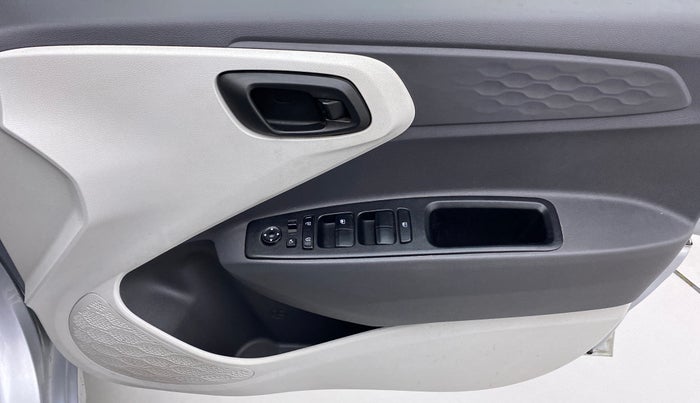 2020 Hyundai GRAND I10 NIOS MAGNA CORPORATE EDITION 1.2 KAPPA VTVT, Petrol, Manual, 52,876 km, Driver Side Door Panels Control