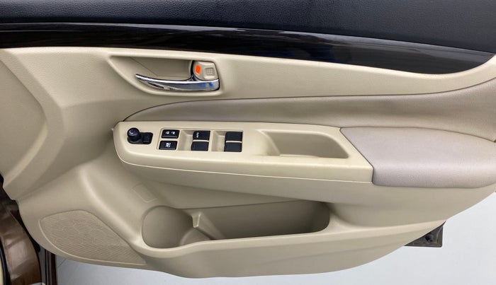 2015 Maruti Ciaz ZXI, Petrol, Manual, 68,137 km, Driver Side Door Panels Control