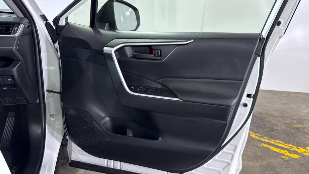 2023 Toyota RAV4 Gx (2WD), Automatic, 37099 km, Speaker View