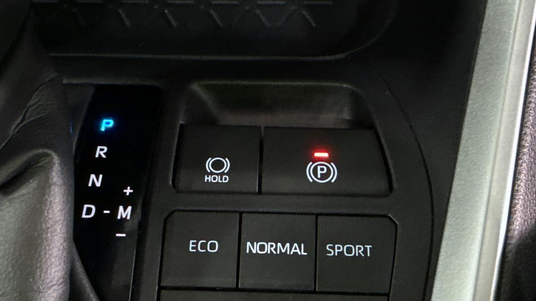 2023 Toyota RAV4 Gx (2WD), Automatic, 37099 km, Handbrake