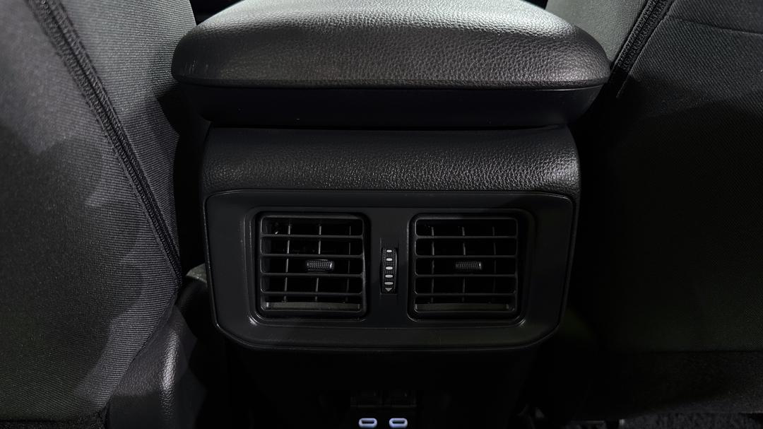 2023 Toyota RAV4 Gx (2WD), Automatic, 37099 km, Rear A/C Vent