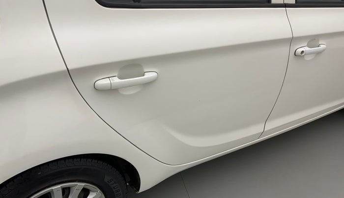 2012 Hyundai i20 MAGNA 1.2, CNG, Manual, 43,608 km, Right rear door - Slightly dented