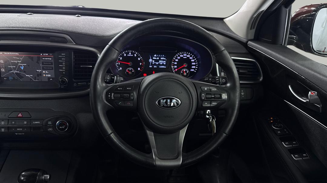 2016 Kia Sorento Si (4x2), Automatic, 113955 km, Steering Wheel Close-up