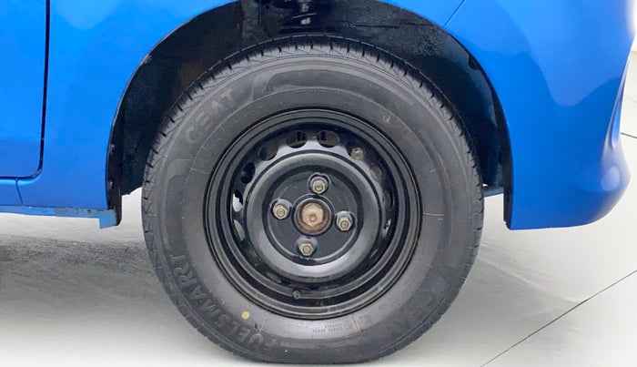 2018 Maruti Alto 800 LXI, Petrol, Manual, 63,717 km, Right Front Wheel
