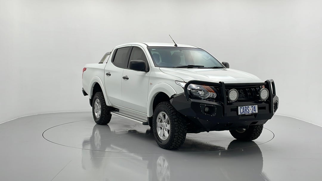 Right Front Diagonal (45- Degree) View