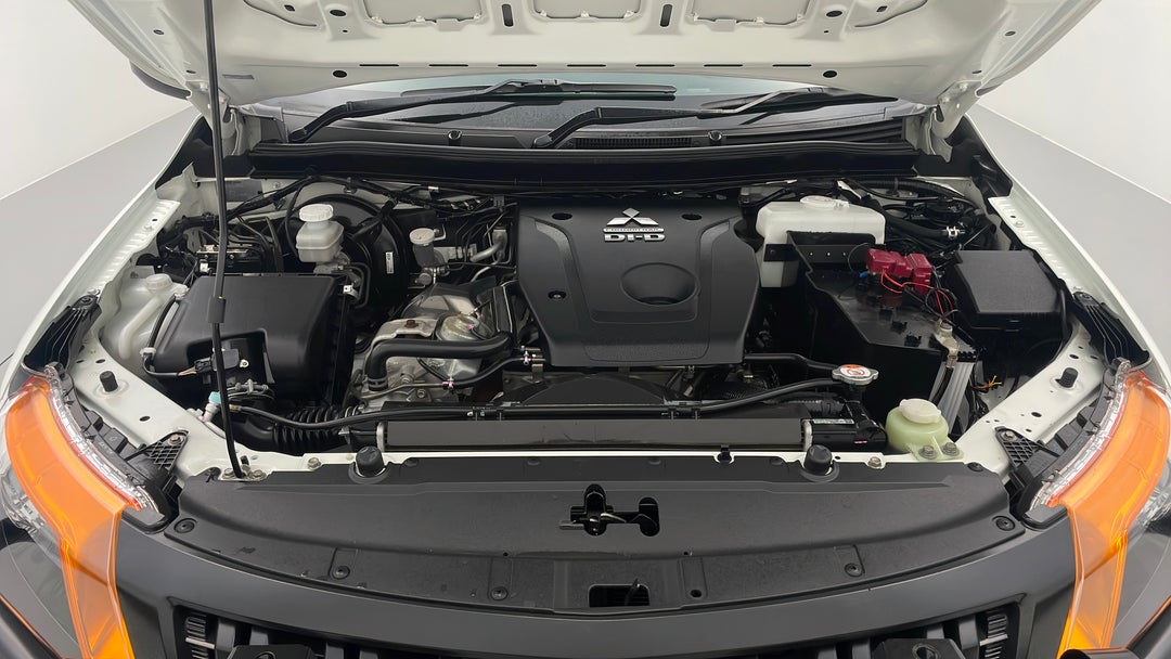 Open Bonnet (Engine)