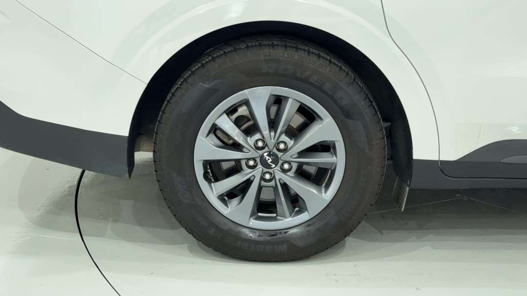 2023 Kia Carnival S, Automatic, 58370 km, Right Rear Wheel