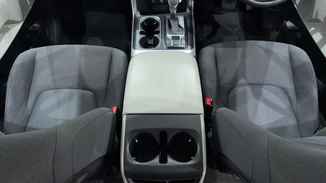 2023 Kia Carnival S, Automatic, 58370 km, Center Console