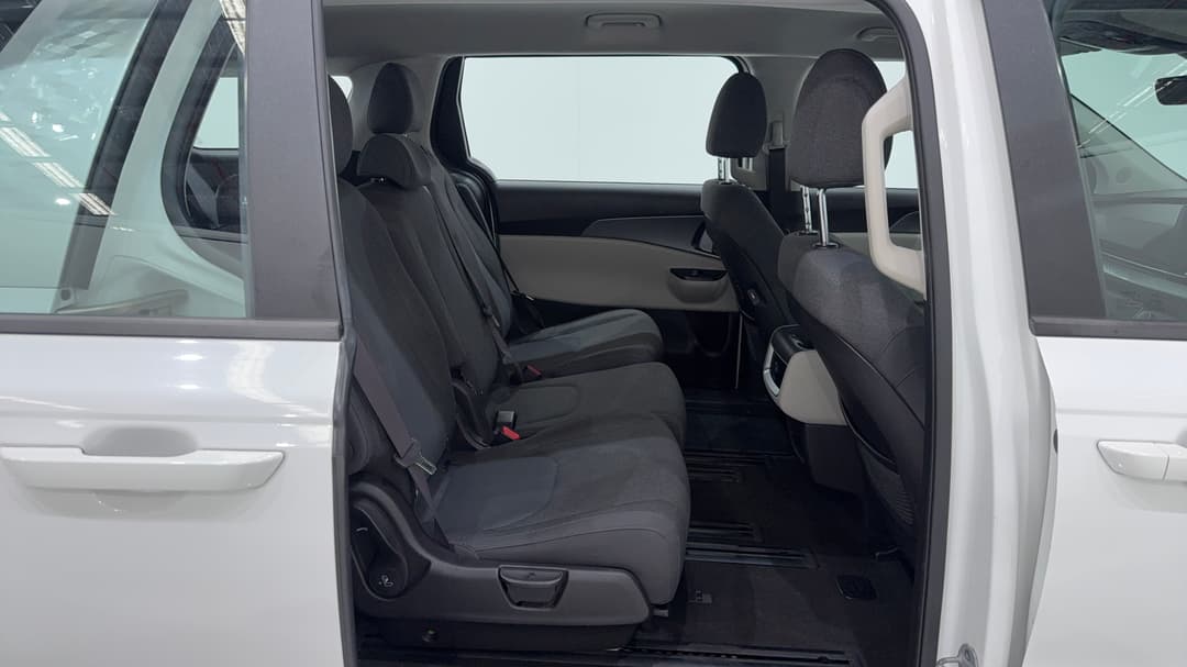 2023 Kia Carnival S, Automatic, 58370 km, Right Side Rear Door Cabin View