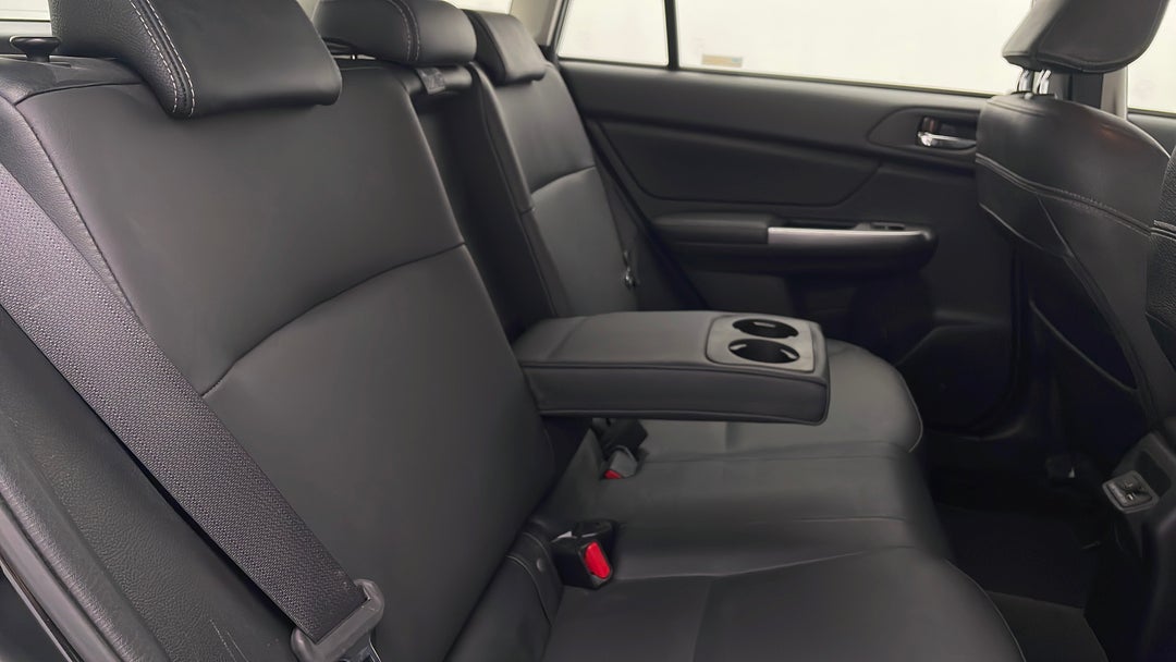 2016 Subaru Impreza 2.0i Premium (awd), Automatic, 88166 km, Right Side Rear Door Cabin View