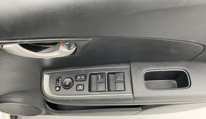 2018 Honda BR-V 1.5 i-VTEC V CVT, Petrol, Automatic, 999 km, Driver Side Door Panels Control
