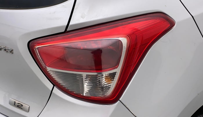 2013 Hyundai Grand i10 SPORTZ 1.2 KAPPA VTVT, Petrol, Manual, 31,279 km, Right tail light - Minor scratches