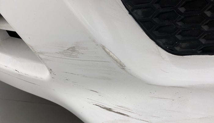 2016 Datsun Go A, Petrol, Manual, 1,16,613 km, Front bumper - Paint has minor damage