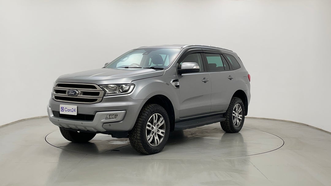 Left Front Diagonal (45- Degree) View