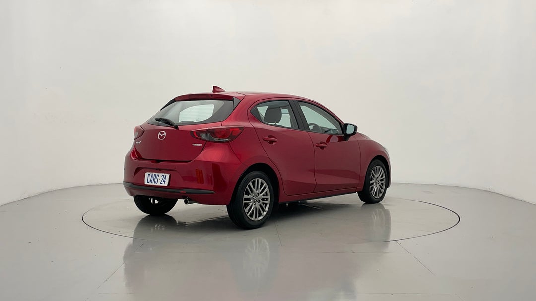 Right Back Diagonal (45- Degree) View