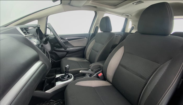 2018 Honda WR-V 1.5 i-DTEC VX MT, Diesel, Manual, 56,946 km, Right Side Front Door Cabin