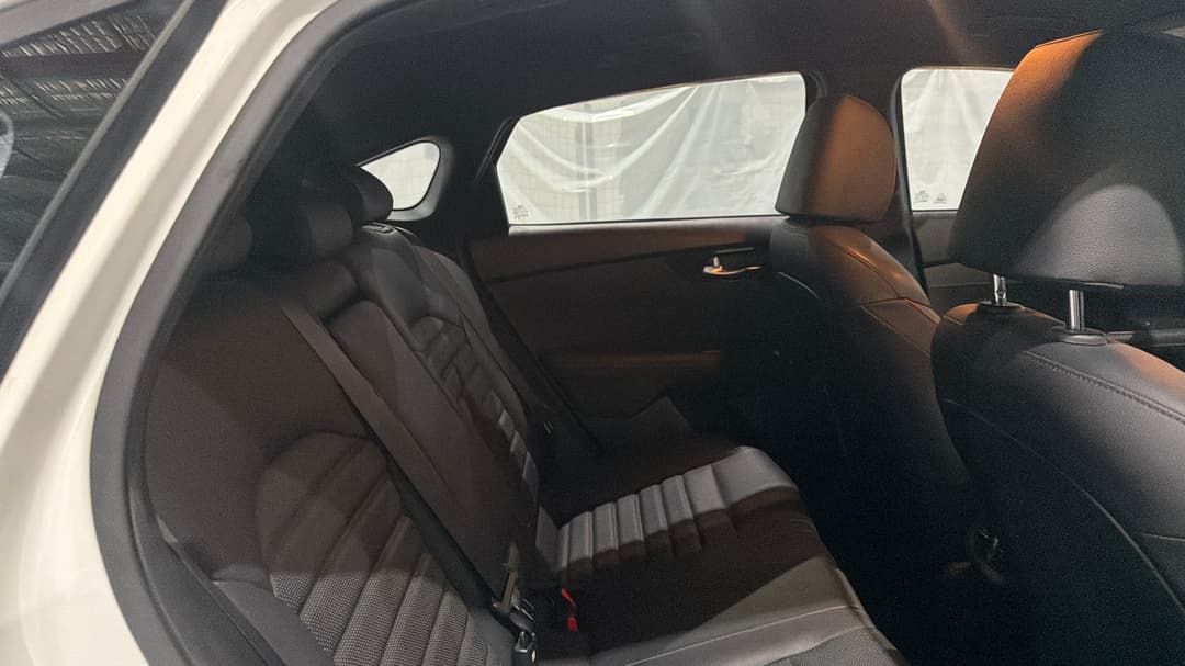 2019 Kia Cerato Gt Safety Pack, Automatic, 103911 km, Right Side Rear Door Cabin View