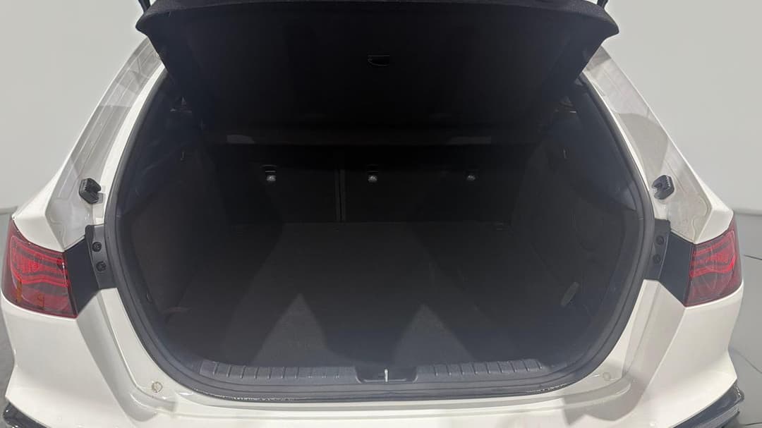 2019 Kia Cerato Gt Safety Pack, Automatic, 103911 km, Boot Inside View