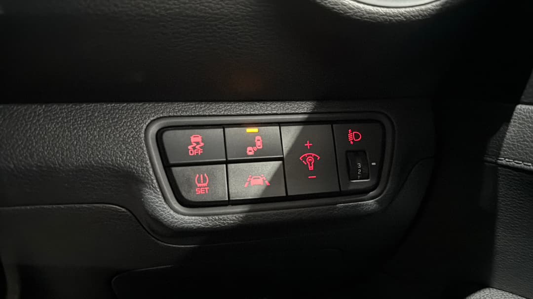 2019 Kia Cerato Gt Safety Pack, Automatic, 103911 km, Utility Switches/Buttons