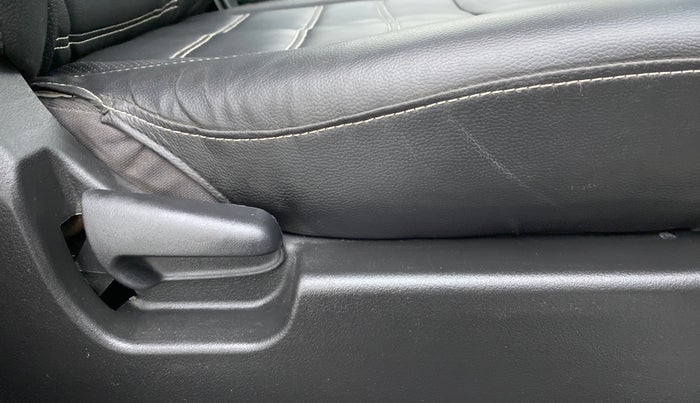2015 Maruti Wagon R 1.0 LXI, Petrol, Manual, 1,47,680 km, Driver Side Adjustment Panel