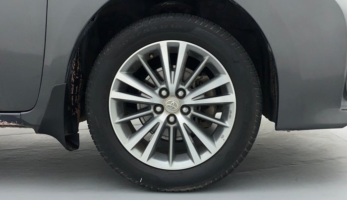 2016 Toyota Corolla Altis VL AT, Petrol, Automatic, 84,785 km, Right Front Wheel