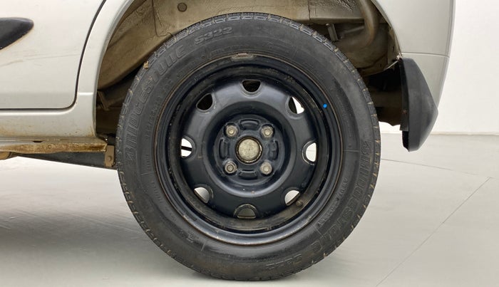 2013 Maruti Alto K10 VXI P, Petrol, Manual, 61,994 km, Left Rear Wheel