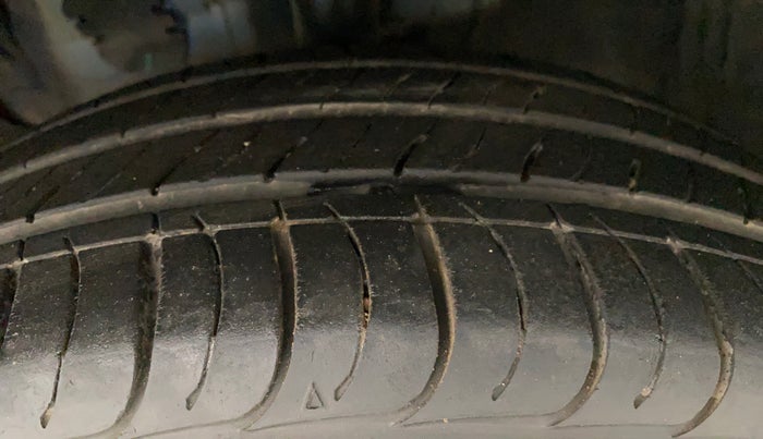 2020 KIA SELTOS HTK PLUS 1.5 DIESEL, Diesel, Manual, 11,840 km, Left Front Tyre Tread