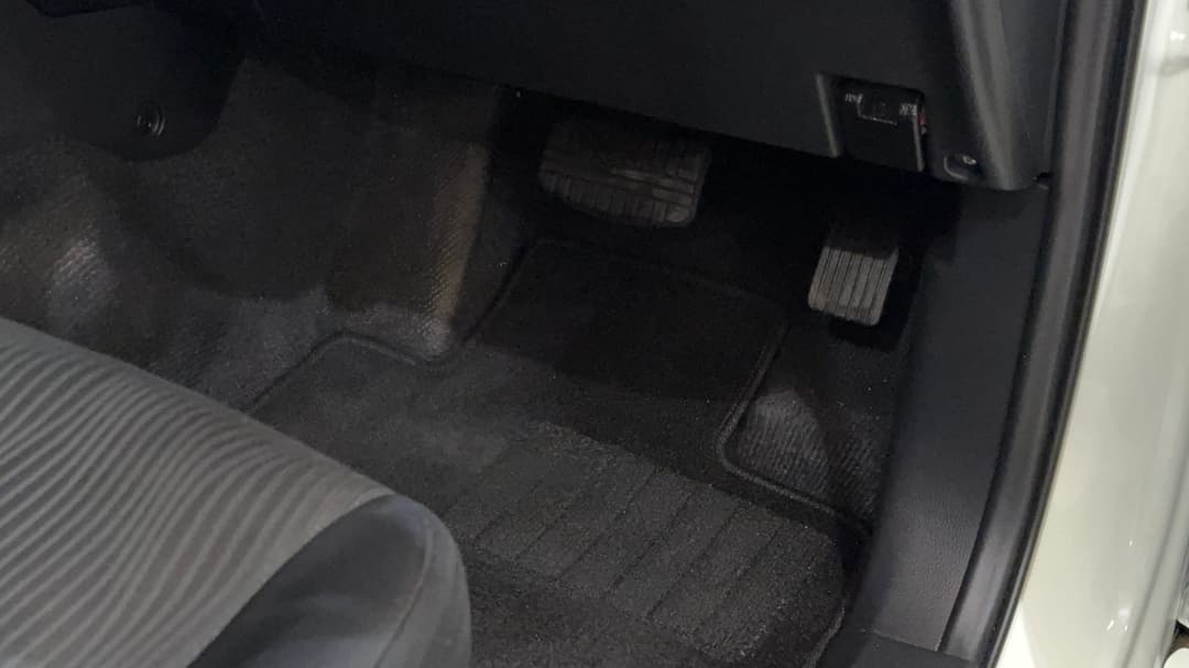 2022 Mitsubishi Pajero Sport Gls (4WD) 7 Seat, Automatic, 61250 km, Pedals and Footmat