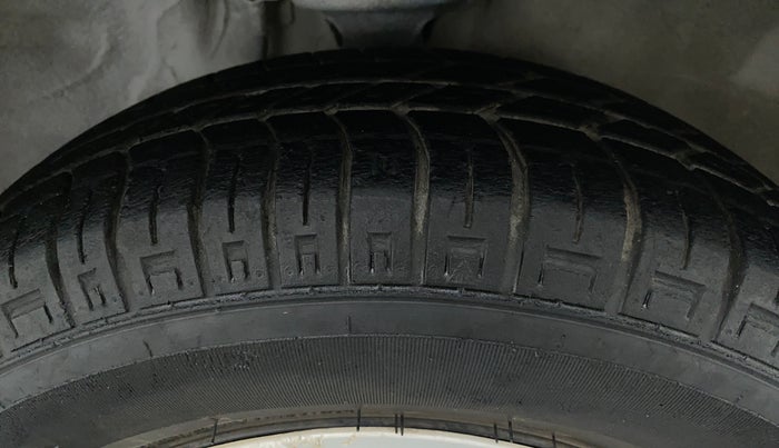 2017 Maruti Alto 800 LXI, Petrol, Manual, 22,929 km, Right Front Tyre Tread