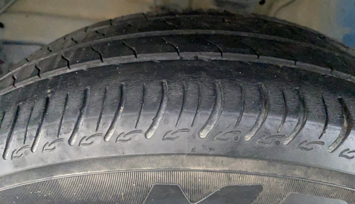 2019 Maruti S PRESSO VXI PLUS, Petrol, Manual, Left Front Tyre Tread