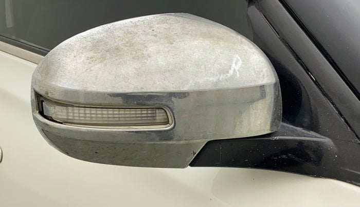 2020 Maruti Vitara Brezza VXI, Petrol, Manual, 46,950 km, Right rear-view mirror - Cover has minor damage
