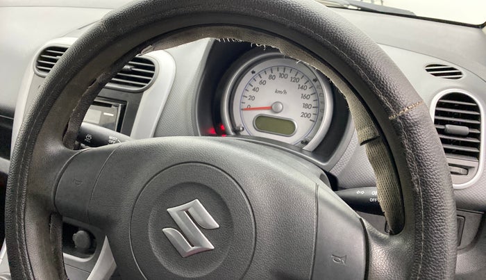 2013 Maruti Ritz VXI ABS, Petrol, Manual, 28,959 km, Steering wheel - Steering cover is minor torn