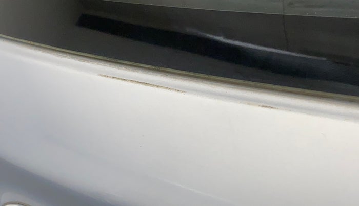 2012 Toyota Etios Liva G, Petrol, Manual, 52,656 km, Dicky (Boot door) - Paint has minor damage