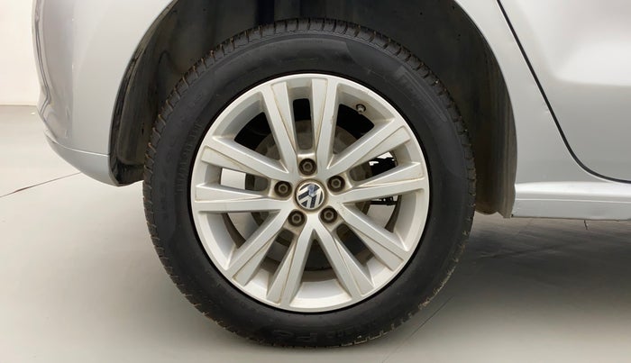 2012 Volkswagen Polo HIGHLINE1.2L, Petrol, Manual, 65,791 km, Right Rear Wheel
