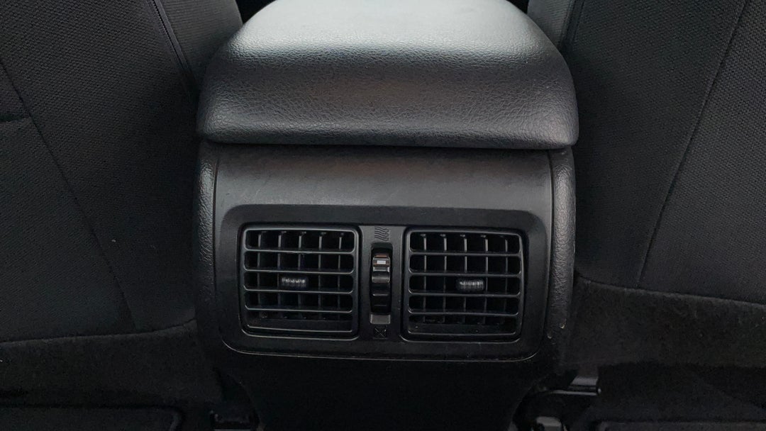 Rear A/C Vent