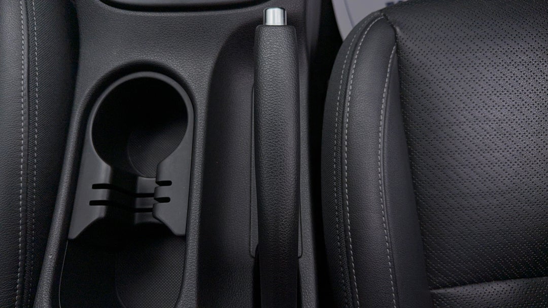 2017 Hyundai Kona Elite (FWD), Automatic, 63352 km, Handbrake