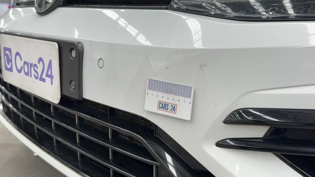 2018 Volkswagen Golf R, Automatic, 97822 km, Bumper Front Paint flaking
