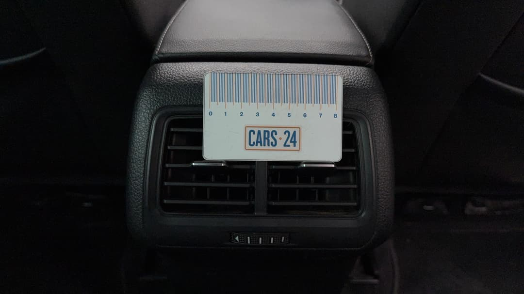 2018 Volkswagen Golf R, Automatic, 97822 km, Miscellaneous Interior Broken