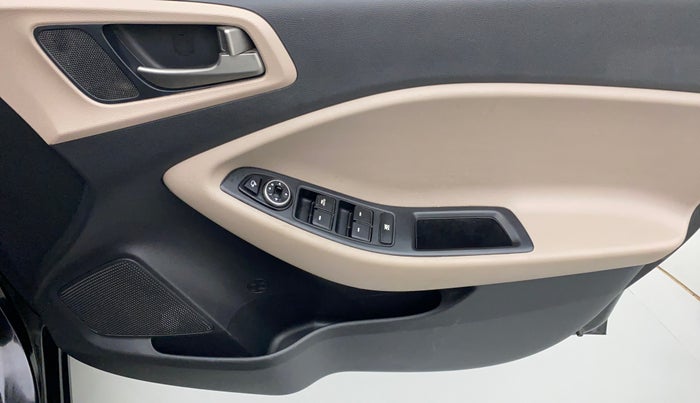 2016 Hyundai Elite i20 1.4 CRDI ASTA (O), Diesel, Manual, 65,699 km, Driver Side Door Panels Control