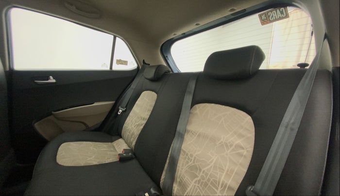 2015 Hyundai Grand i10 ASTA 1.2 KAPPA VTVT, Petrol, Manual, 25,182 km, Right Side Rear Door Cabin