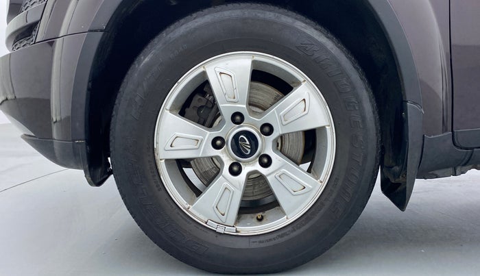 2014 Mahindra XUV500 W8 FWD, Diesel, Manual, 40,807 km, Left Front Wheel